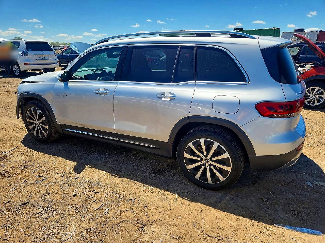 W1N4M4GB0LW049035 · 2020 MERCEDES-BENZ GLB · 2/11