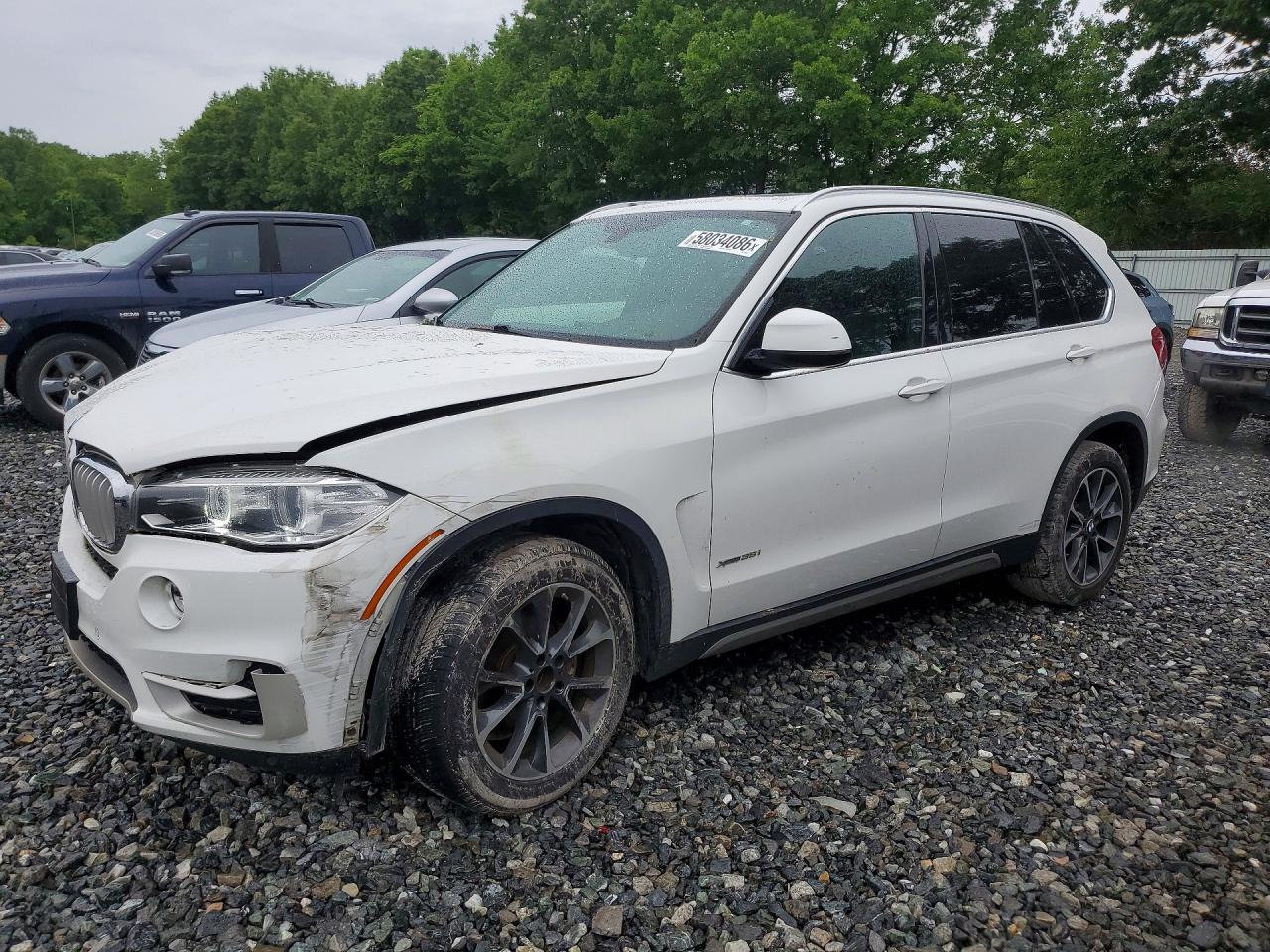 5UXKR0C5XJL075647 · 2018 BMW X5