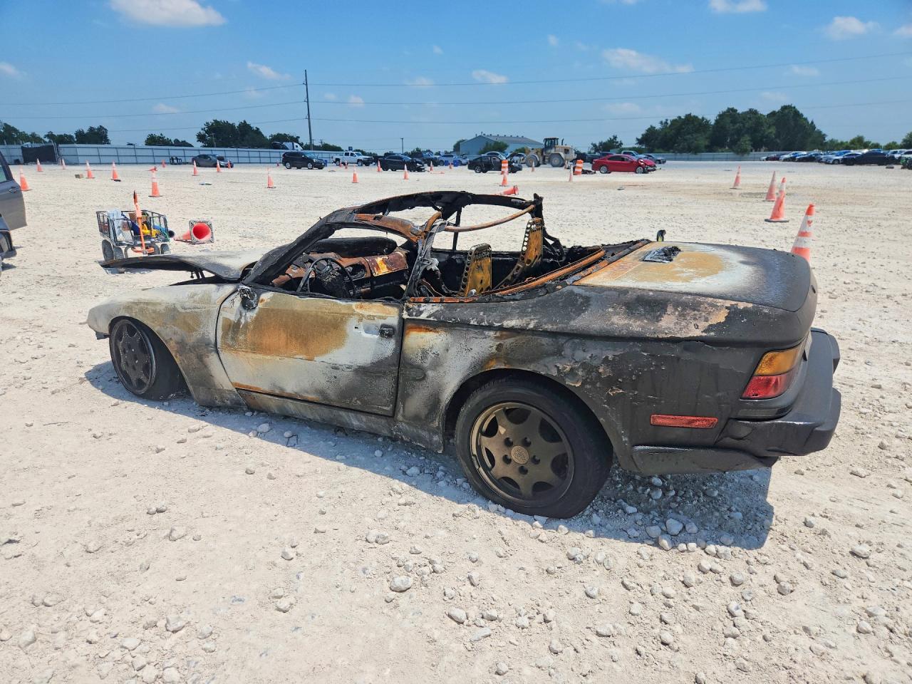 WP0CB2940LN481528 · 1990 PORSCHE 944 · 2/11