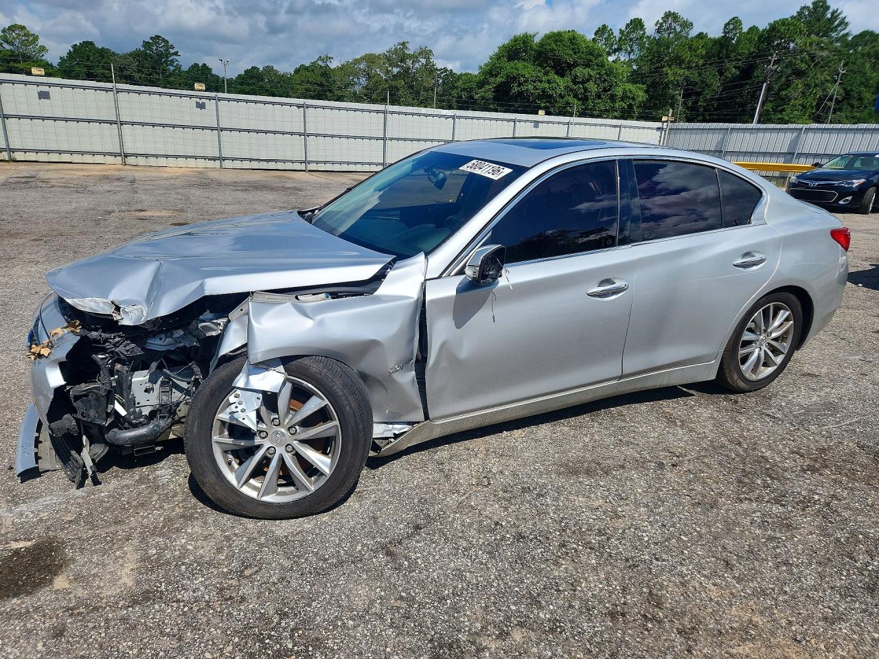 JN1CV7AR4GM251811 · 2016 INFINITI Q50