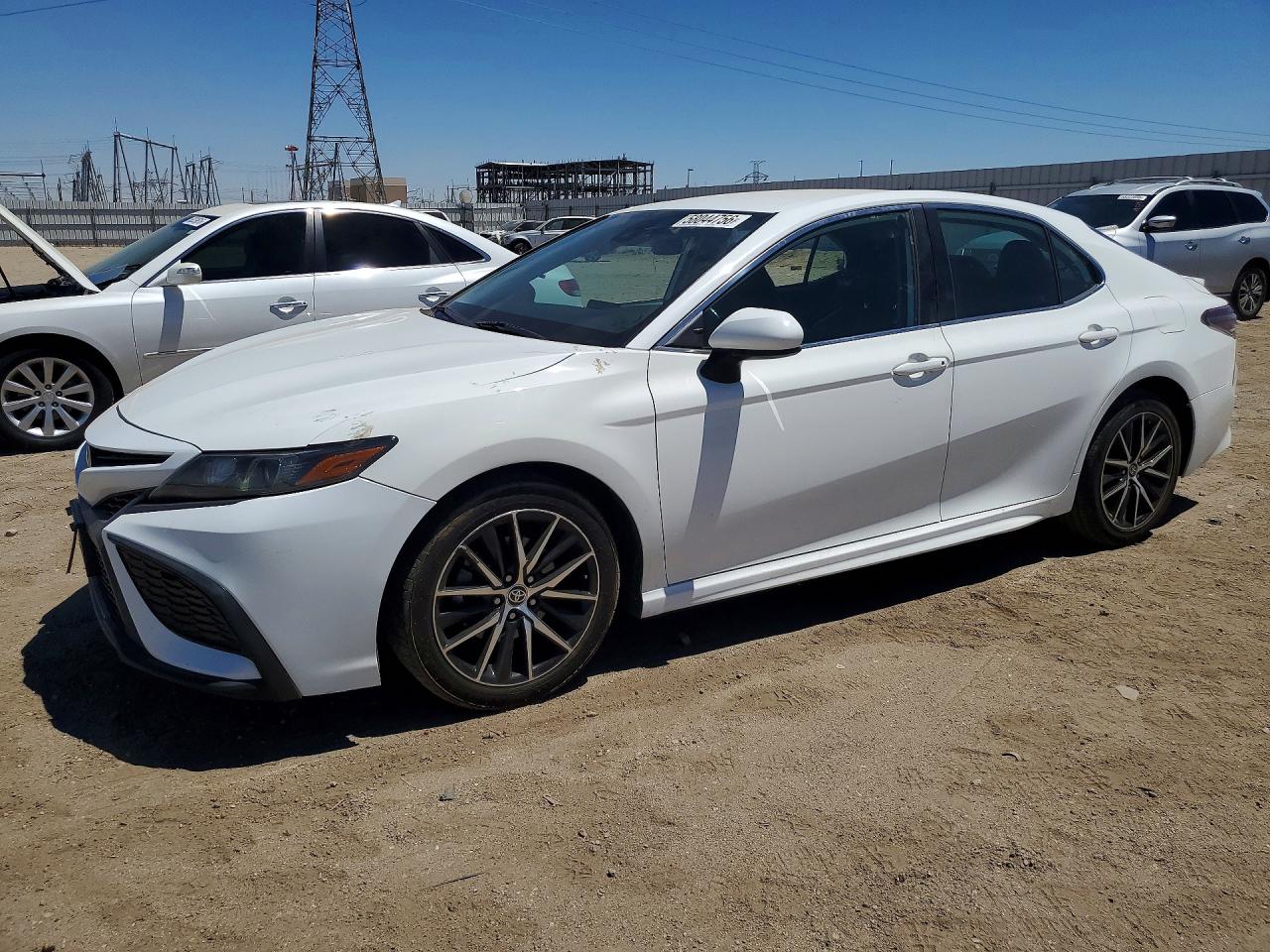 4T1G11AK2MU444296 · 2021 TOYOTA CAMRY