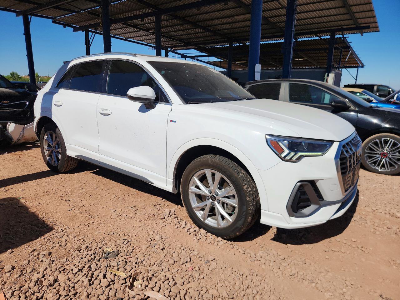 WA1DECF34P1135678 · 2023 AUDI Q3 · 4/14