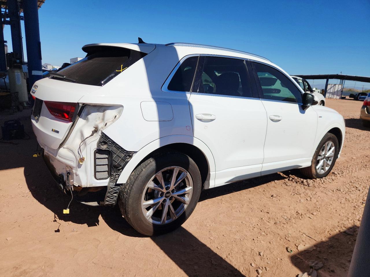 WA1DECF34P1135678 · 2023 AUDI Q3 · 3/14