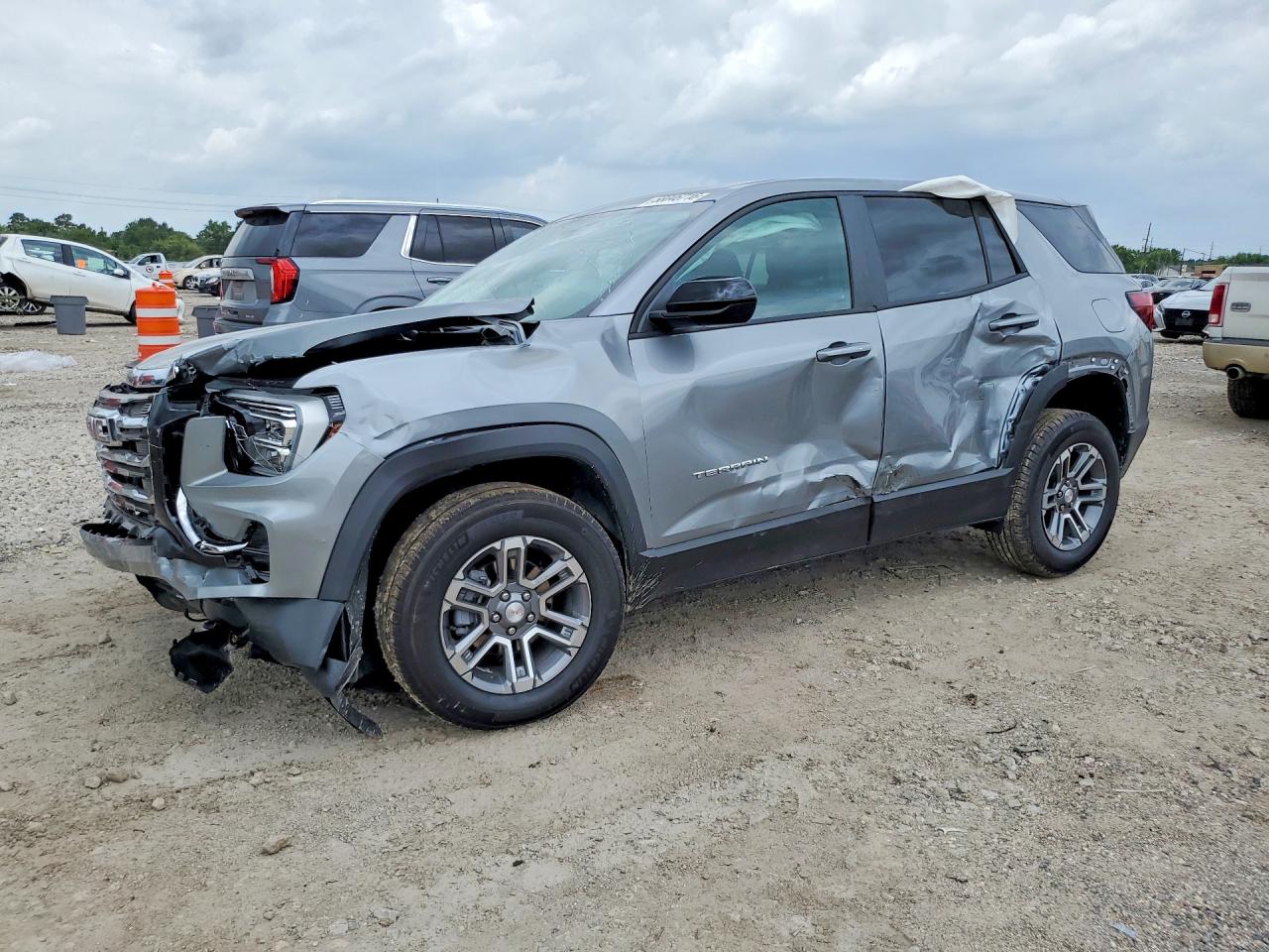 3GKALMEG4TL239300 · 2026 GMC TERRAIN