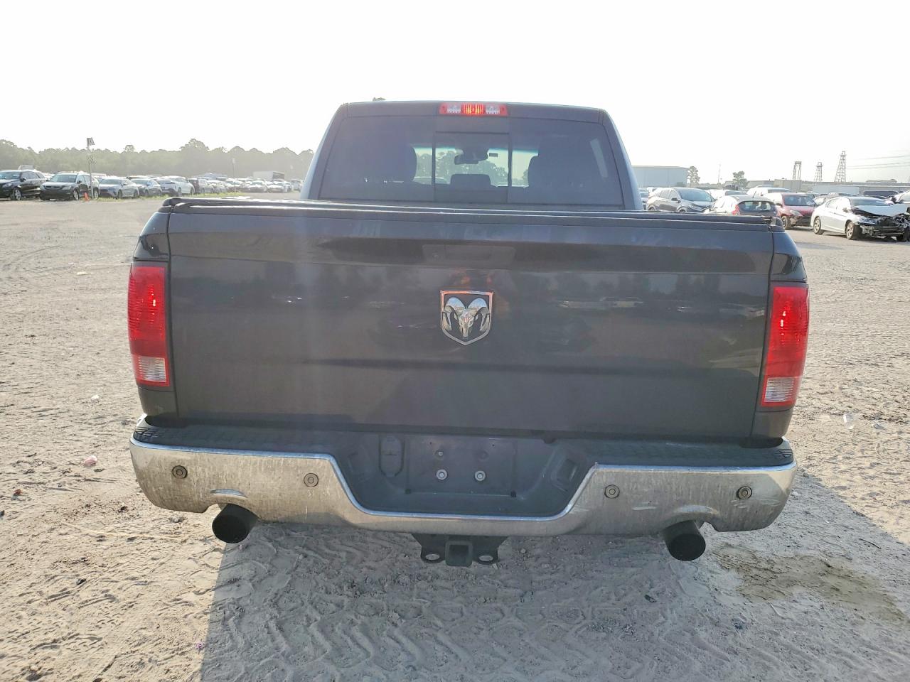 1C6RR6LM8JS354067 · 2018 RAM 1500 · 6/12