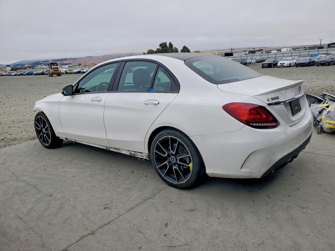 55SWF8DBXKU294271 · 2019 MERCEDES-BENZ C · 2/13