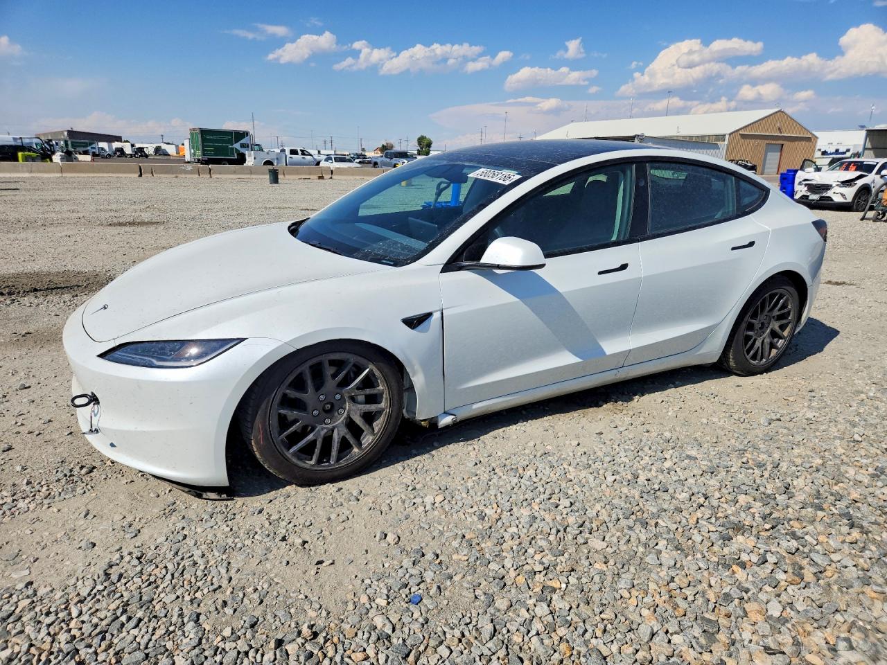 5YJ3E1EB7TF143063 · 2026 TESLA MODEL 3