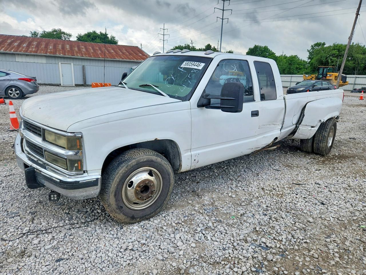 1GCHC39FXVF047589 · 1997 CHEVROLET GMT-400