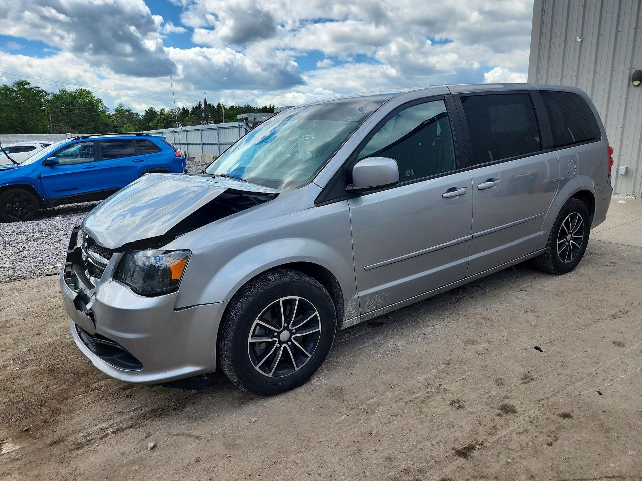 2C4RDGBG4HR856904 · 2017 DODGE GRAND CARAVAN