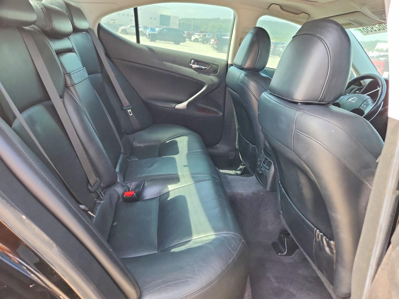 JTHBE262385021307 · 2008 LEXUS IS · 10/12