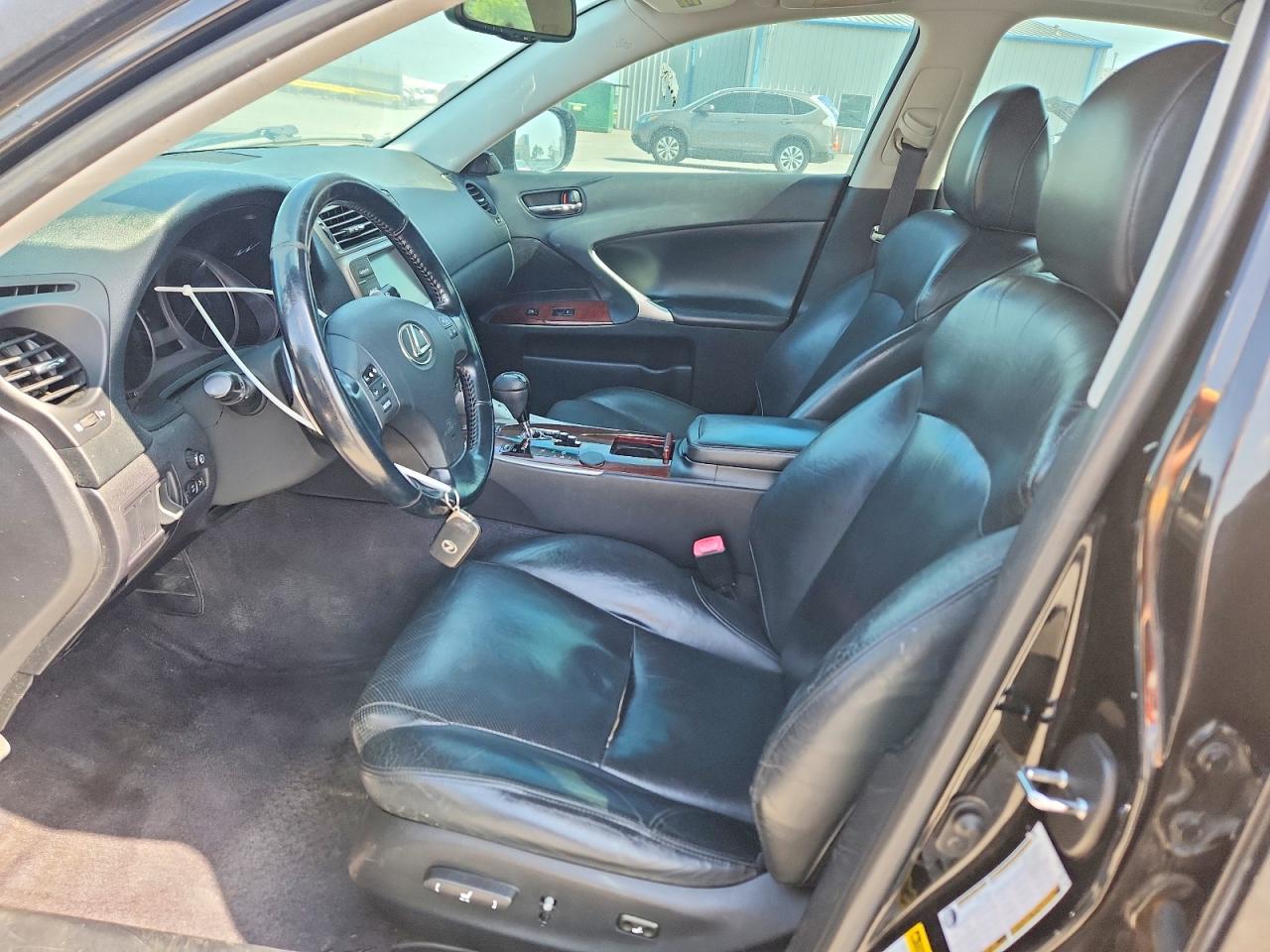 JTHBE262385021307 · 2008 LEXUS IS · 7/12