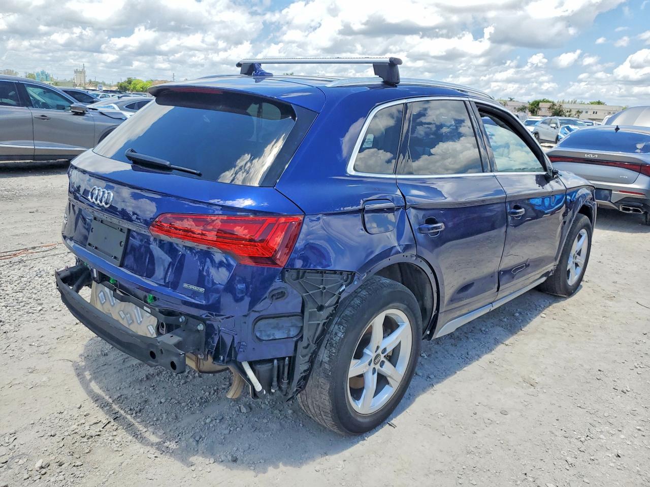 WA1AAAFY4M2102863 · 2021 AUDI Q5 · 3/13