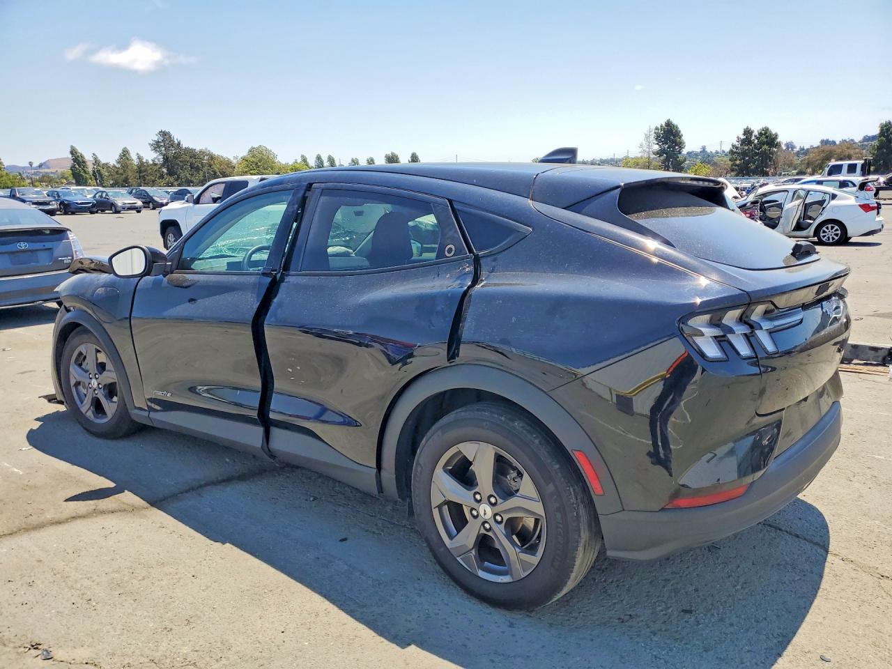 3FMTK1RM2NMA44472 · 2022 FORD MUSTANG MACH-E · 2/13