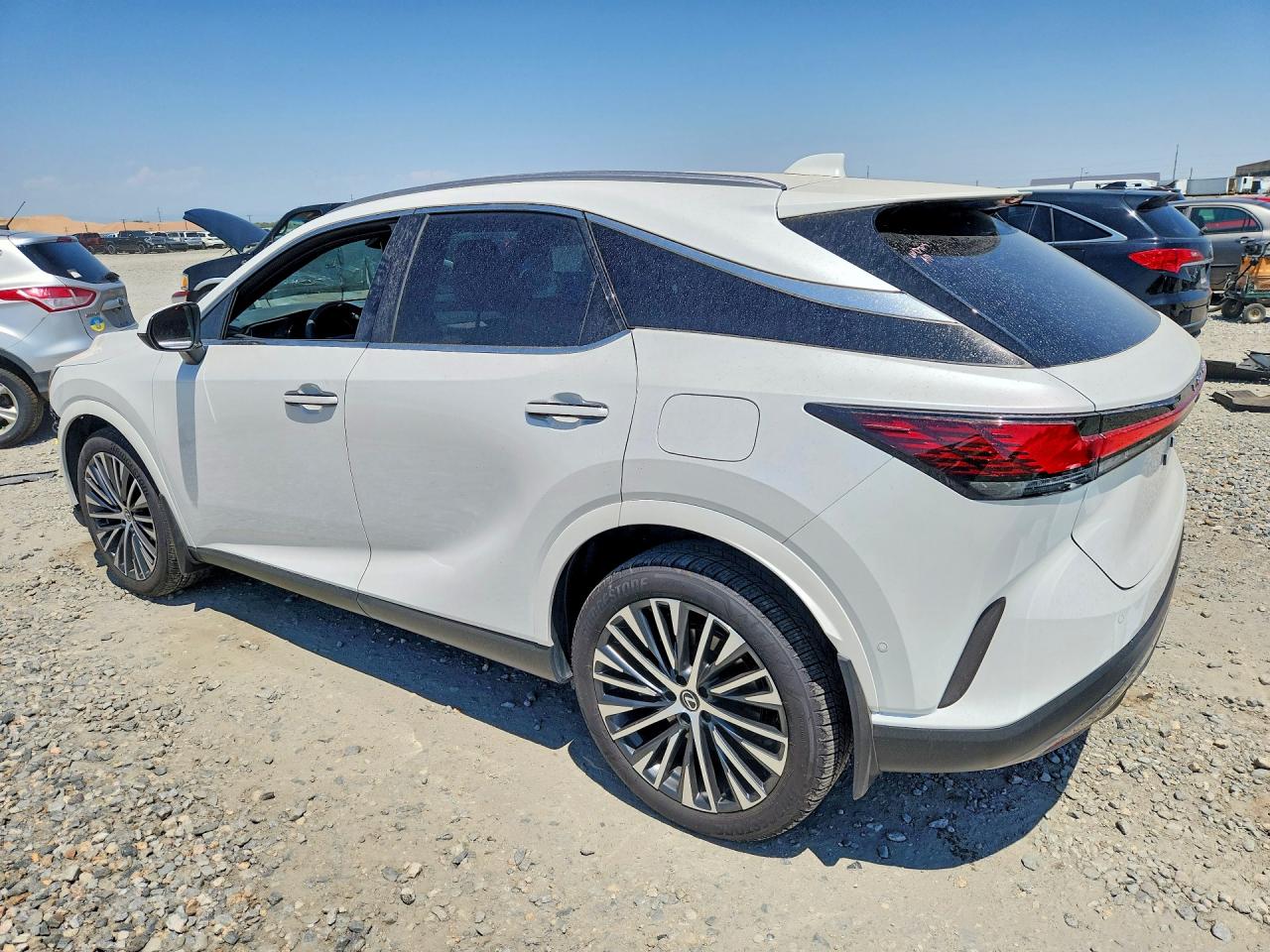 2T2BAMCA1SC122095 · 2025 LEXUS RX 350 · 2/14