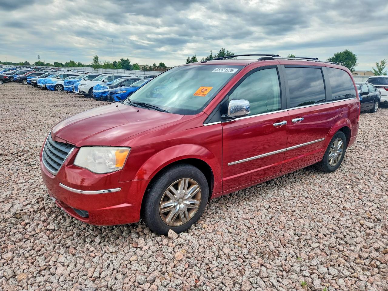 2A8HR64X98R688352 · 2008 CHRYSLER TOWN & COUNTRY