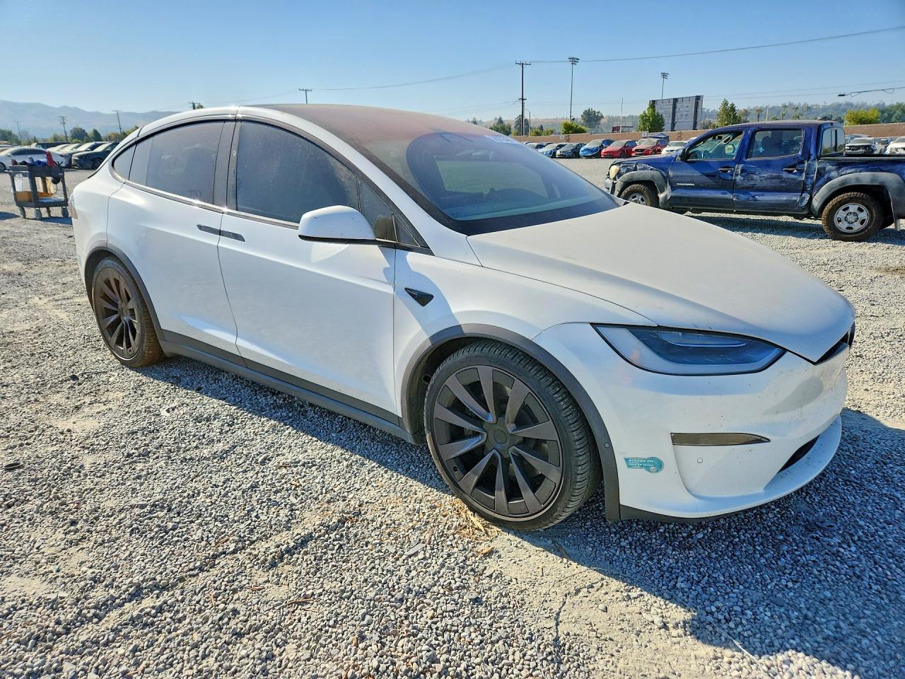7SAXCDE59NF339045 · 2022 TESLA MODEL X · 4/13