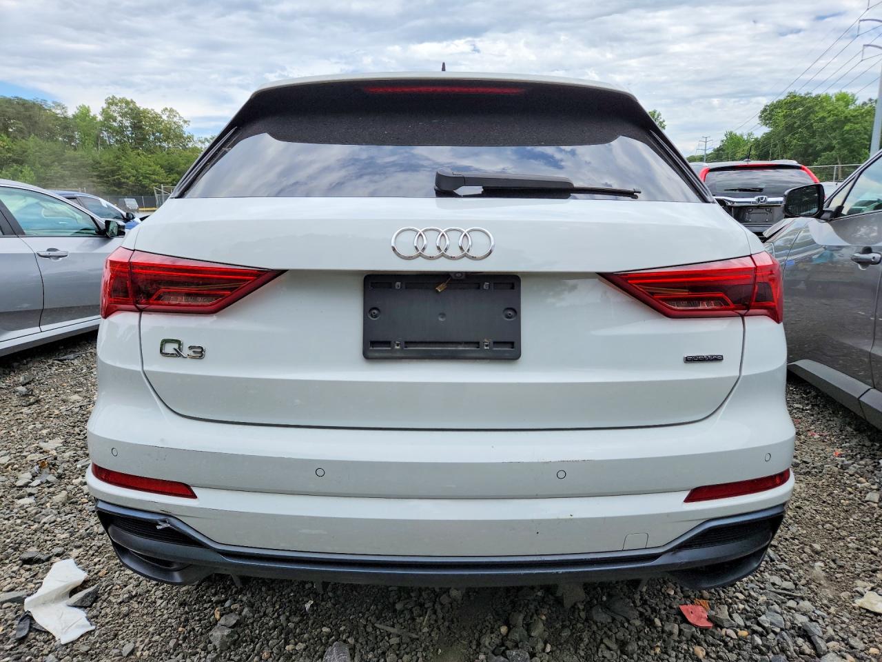 WA1DECF32M1050981 · 2021 AUDI Q3 · 6/13