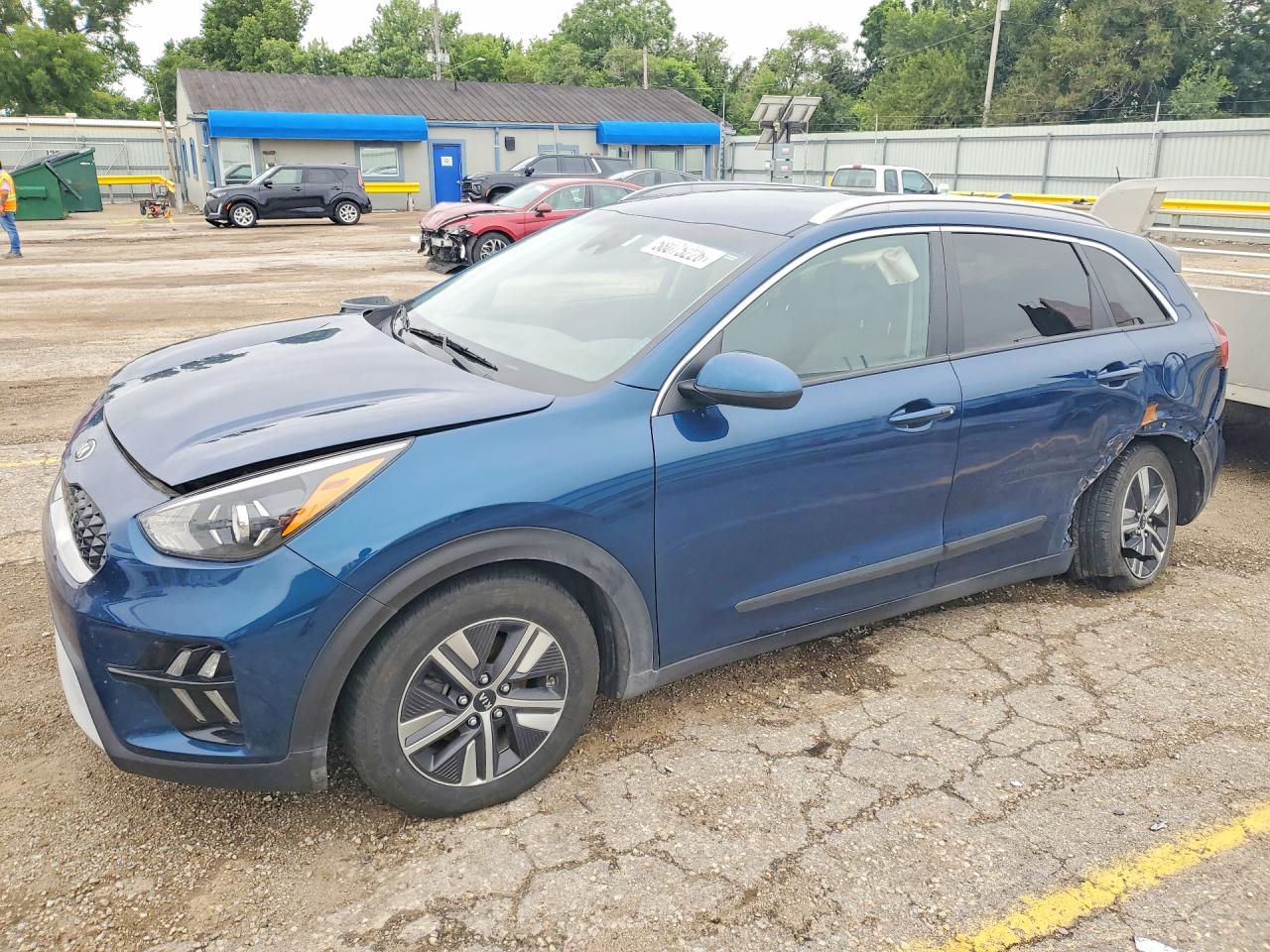 KNDCB3LC9L5438912 · 2020 KIA NIRO
