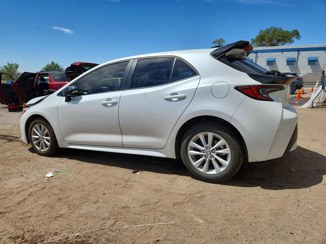 JTND4MBE2T3257682 · 2026 TOYOTA COROLLA HATCHBACK · 2/13