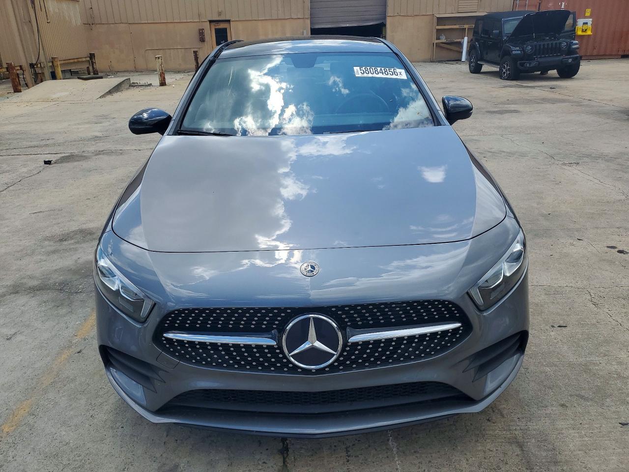 W1K3G4EB3NJ364771 · 2022 MERCEDES-BENZ A · 5/11