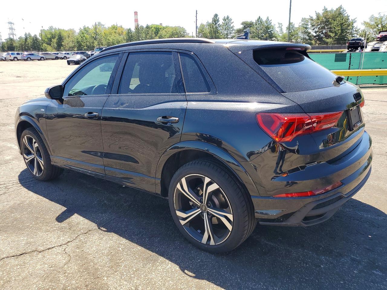 WA1EECF39P1022216 · 2023 AUDI Q3 · 2/13