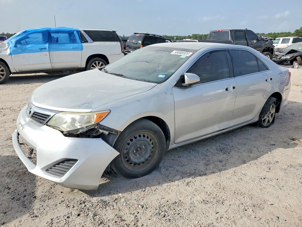 2014 TOYOTA CAMRY