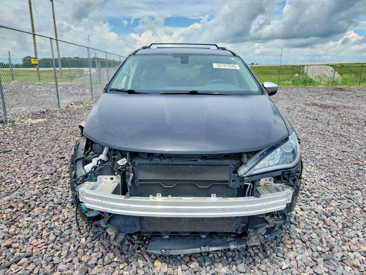2C4RC1GG9KR574225 · 2019 CHRYSLER PACIFICA · 5/13