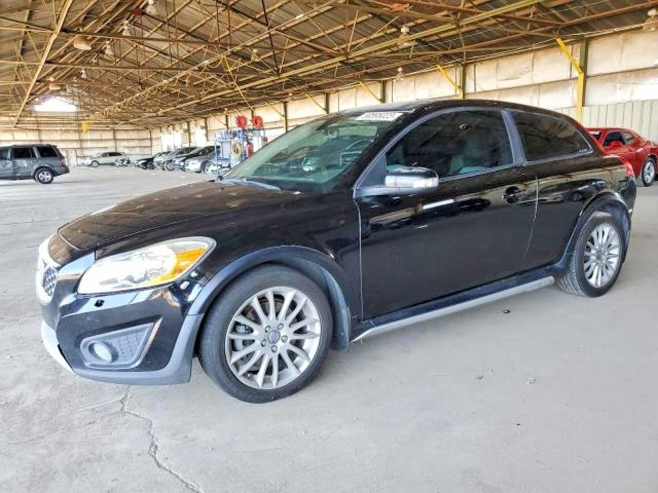YV1672MKXB2246035 · 2011 VOLVO C30