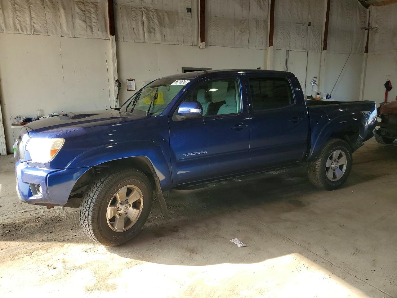 3TMLU4EN5FM182619 · 2015 TOYOTA TACOMA