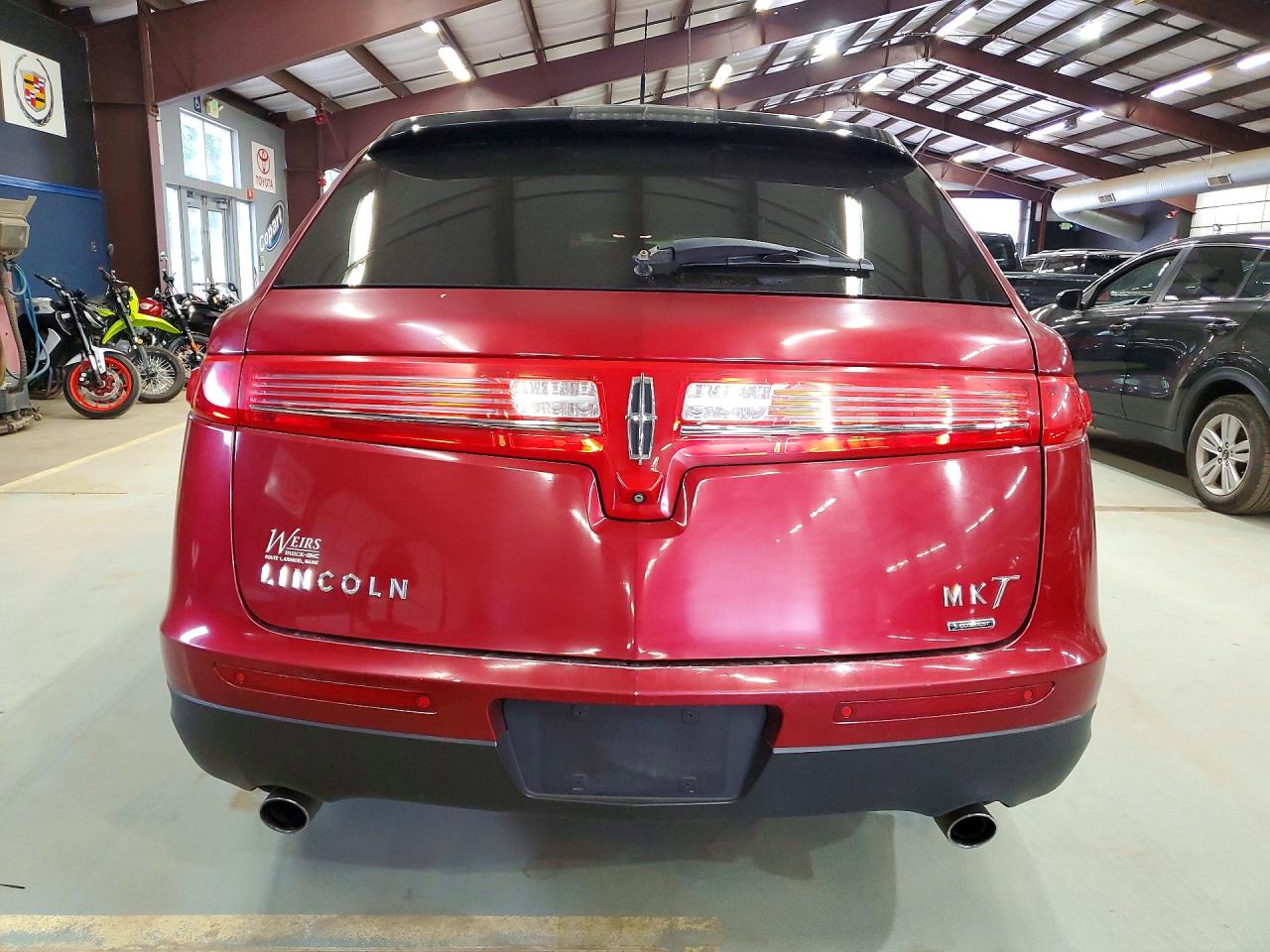 2LMHJ5AT7GBL02674 · 2016 LINCOLN MKT · 6/13