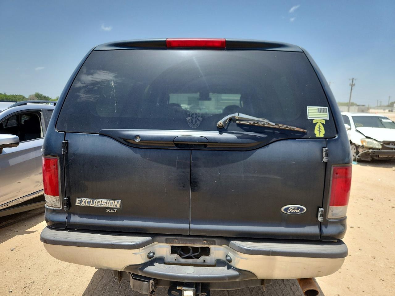 1FMNU41L44EB33827 · 2004 FORD EXCURSION · 6/13