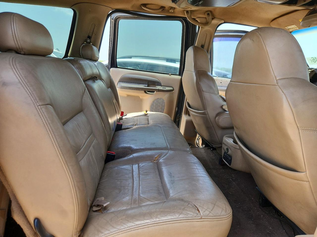 1FMNU41L44EB33827 · 2004 FORD EXCURSION · 11/13