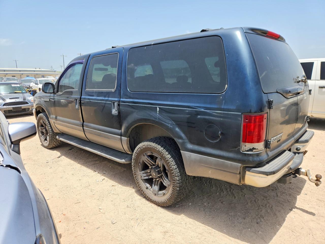 1FMNU41L44EB33827 · 2004 FORD EXCURSION · 2/13