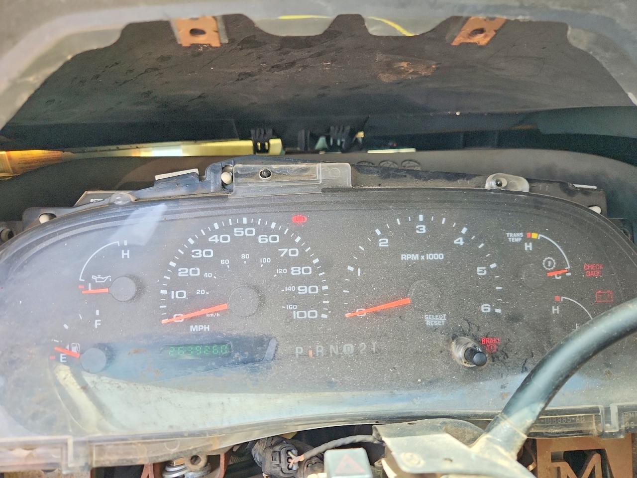 1FMNU41L44EB33827 · 2004 FORD EXCURSION · 9/13