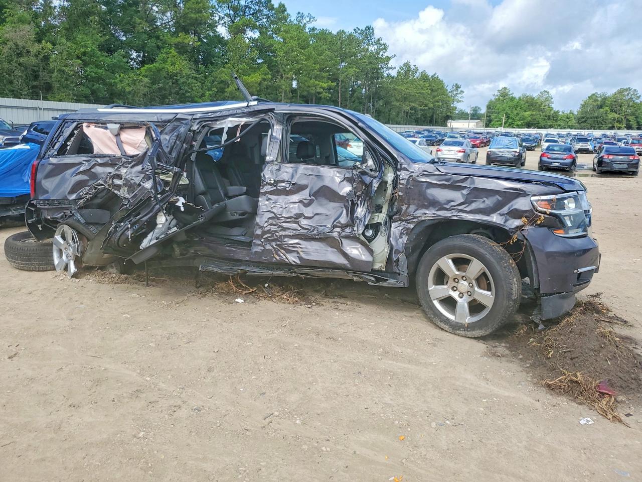 1GNSCJKC0JR195759 · 2018 CHEVROLET SUBURBAN · 4/14
