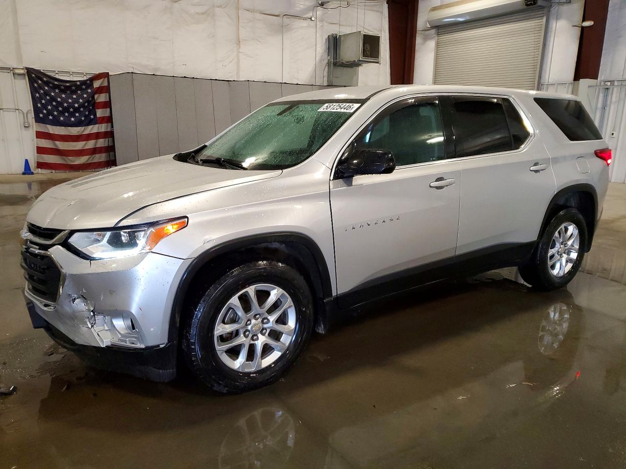 1GNEVFKW0JJ225940 · 2018 CHEVROLET TRAVERSE
