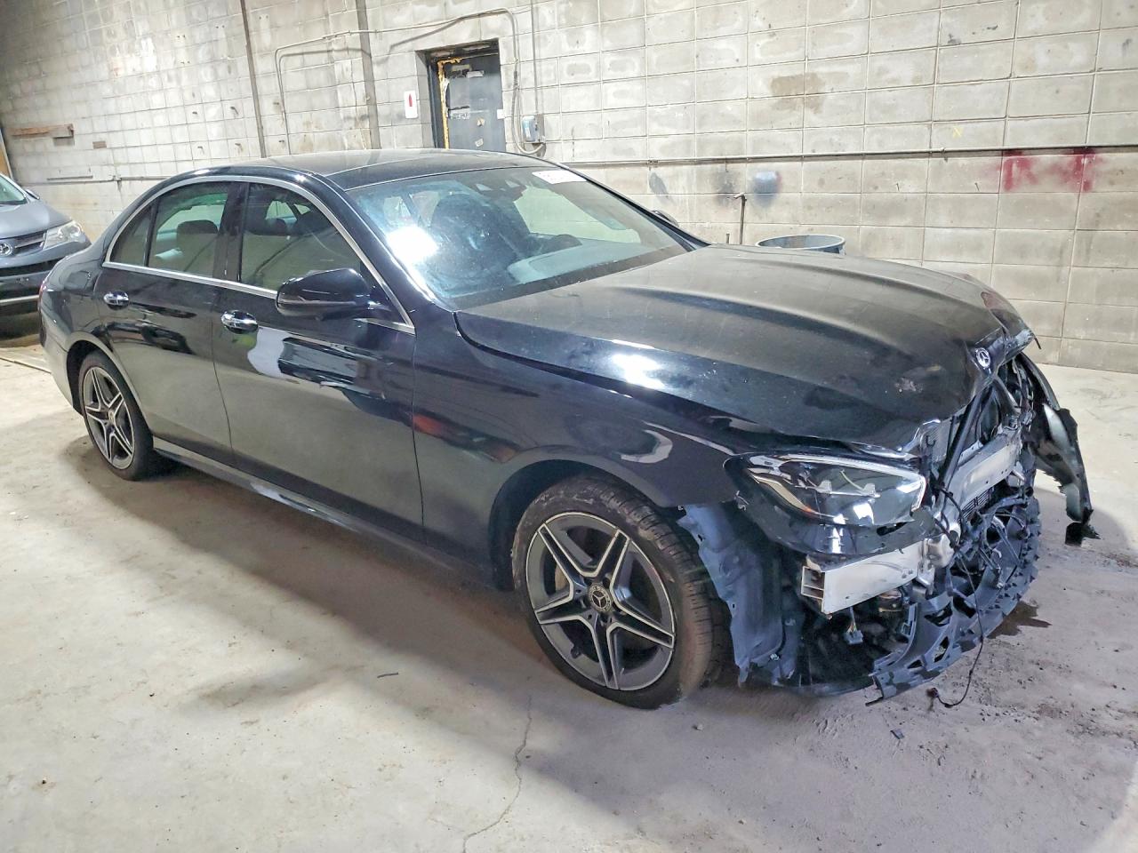 W1KZF5KB7MA886504 · 2021 MERCEDES-BENZ E · 4/13