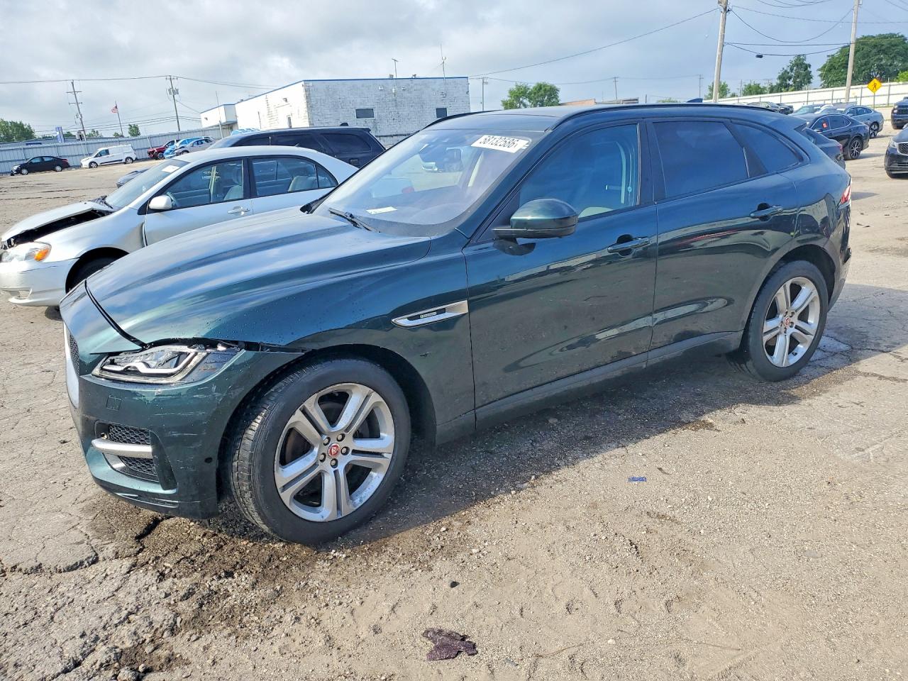 SADCL2EV2JA246570 · 2018 JAGUAR F-PACE