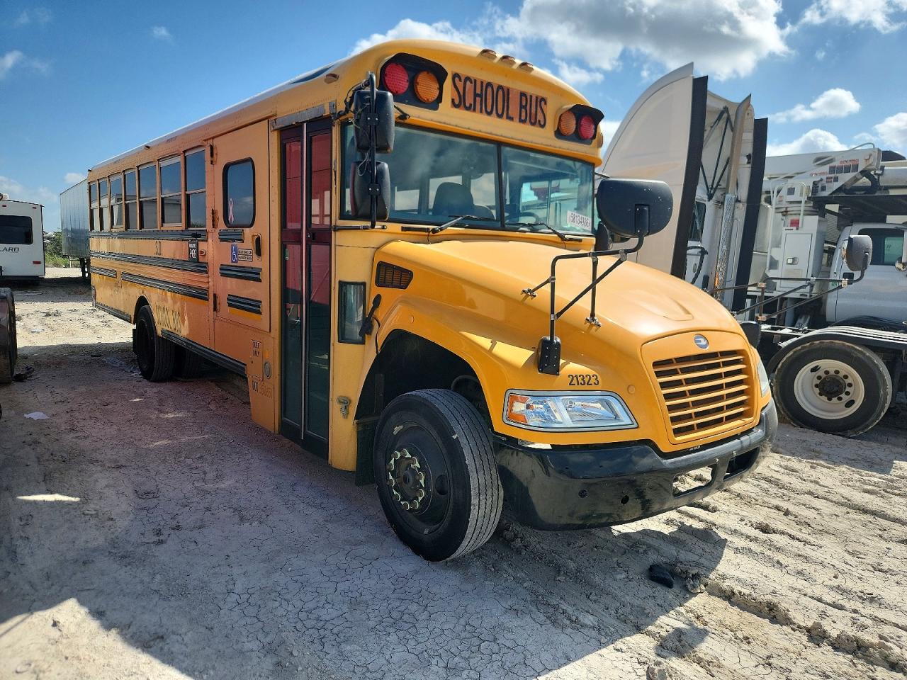2012 BLUB SCHOOL BUS