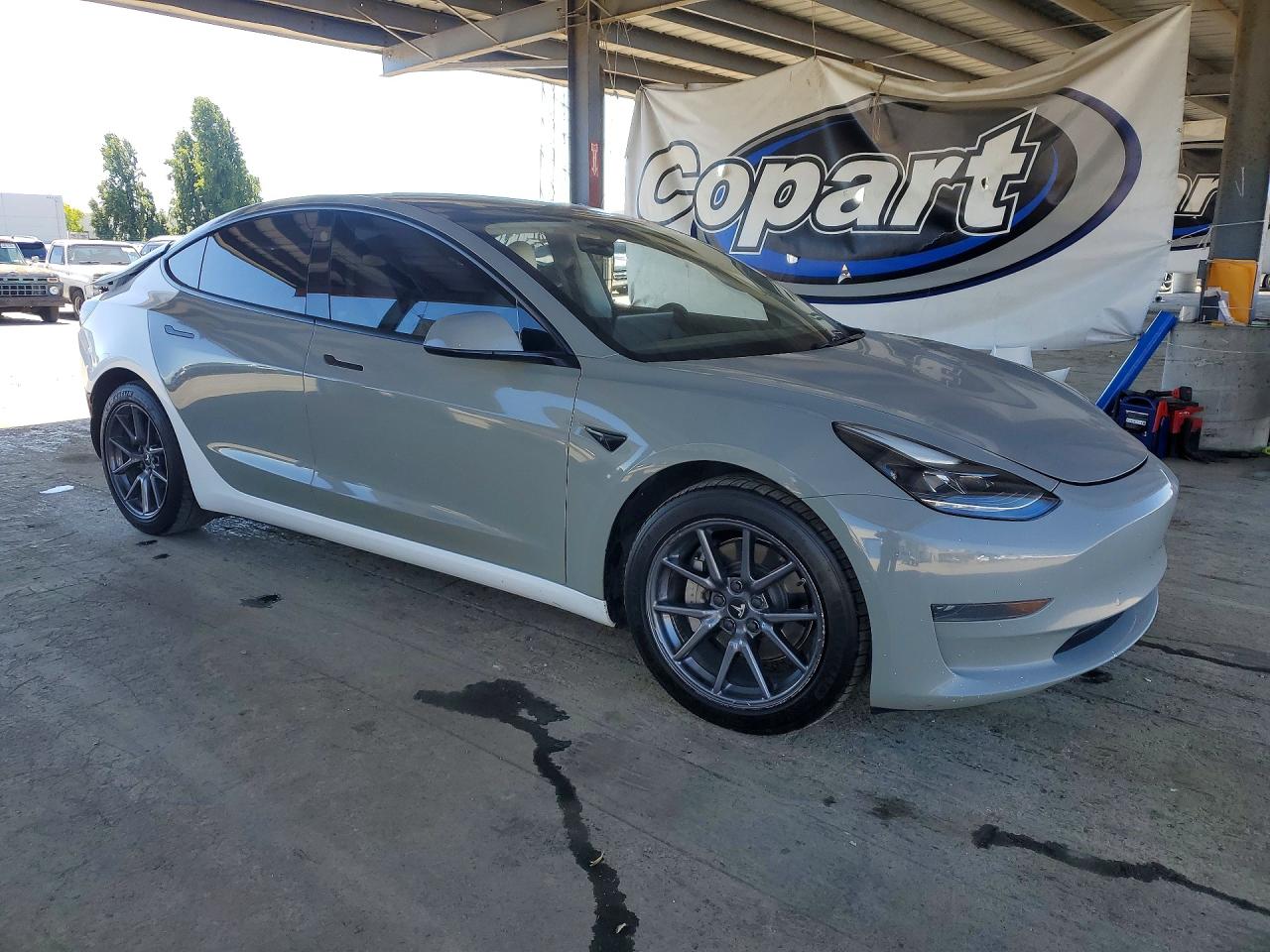 5YJ3E1EA6MF928800 · 2021 TESLA MODEL 3 · 4/13
