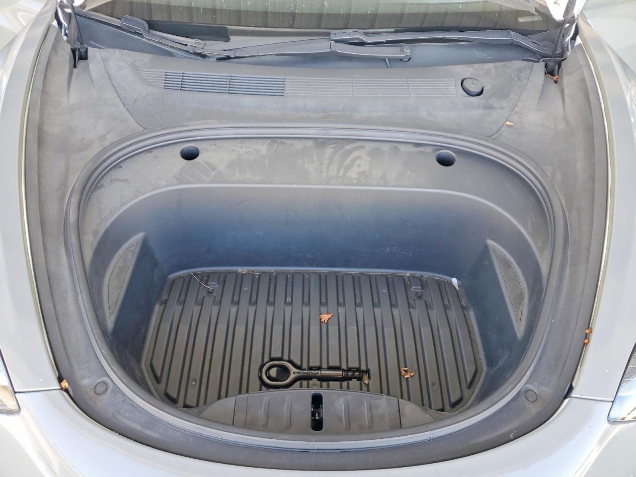 5YJ3E1EA6MF928800 · 2021 TESLA MODEL 3 · 11/13