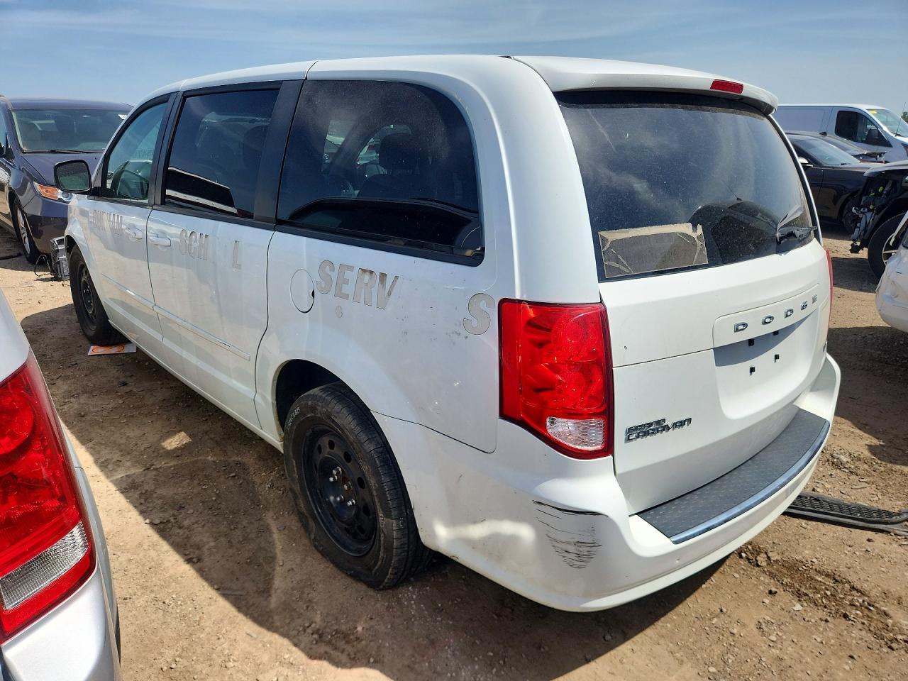 2C4RDGBG5GR139930 · 2016 DODGE GRAND CARAVAN · 2/13