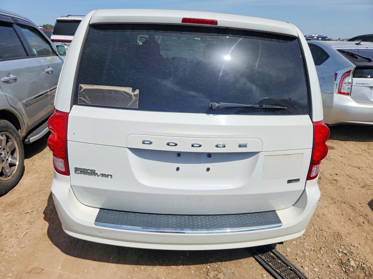 2C4RDGBG5GR139930 · 2016 DODGE GRAND CARAVAN · 6/13