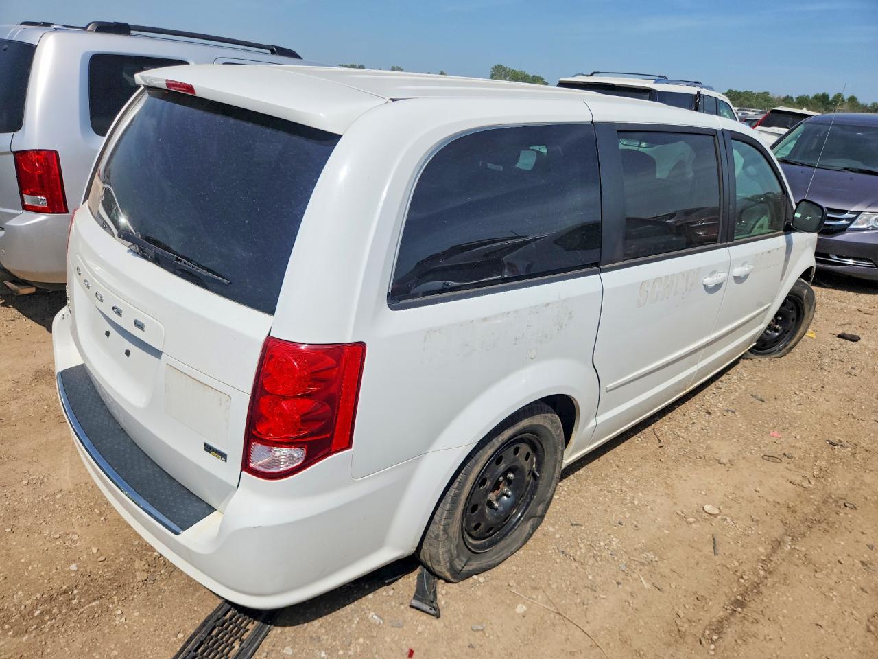 2C4RDGBG5GR139930 · 2016 DODGE GRAND CARAVAN · 3/13