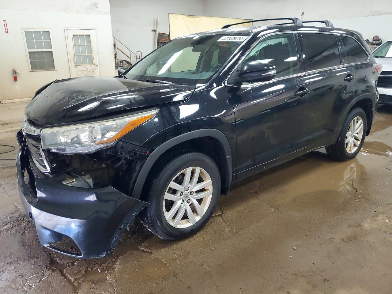5TDBKRFH3FS158214 · 2015 TOYOTA HIGHLANDER