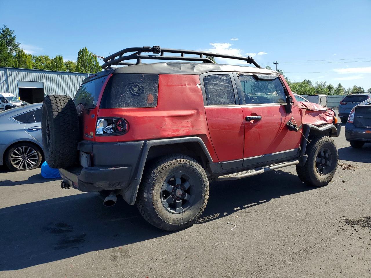 JTEBU4BF6CK128432 · 2012 TOYOTA FJ CRUISER · 3/13