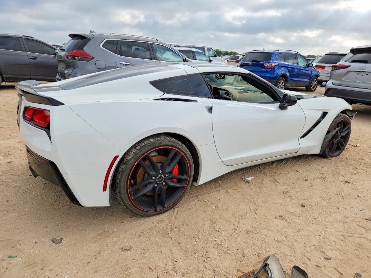 1G1YM2D72F5120249 · 2015 CHEVROLET CORVETTE · 3/13