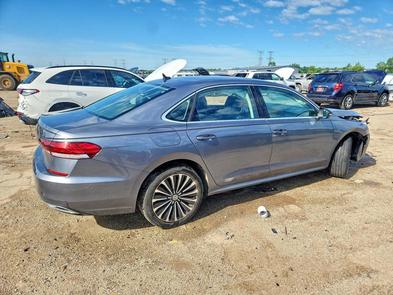 1VWBA7A38NC010298 · 2022 VOLKSWAGEN PASSAT · 3/12
