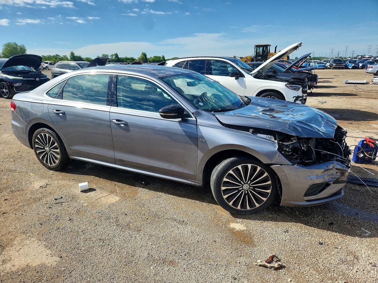 1VWBA7A38NC010298 · 2022 VOLKSWAGEN PASSAT · 4/12