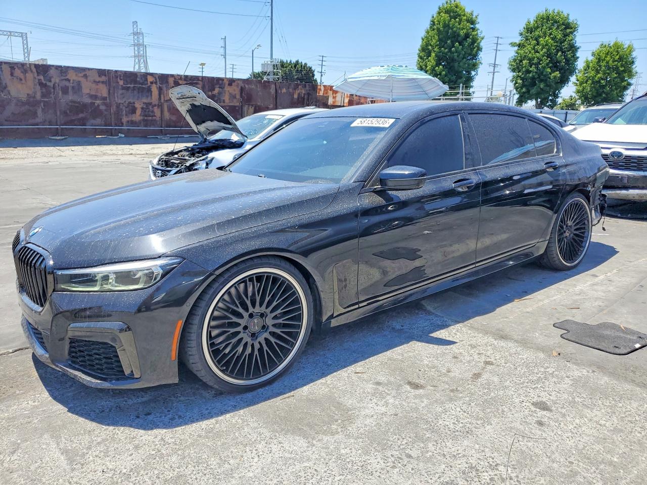 WBA7T2C01NCJ61120 · 2022 BMW 740